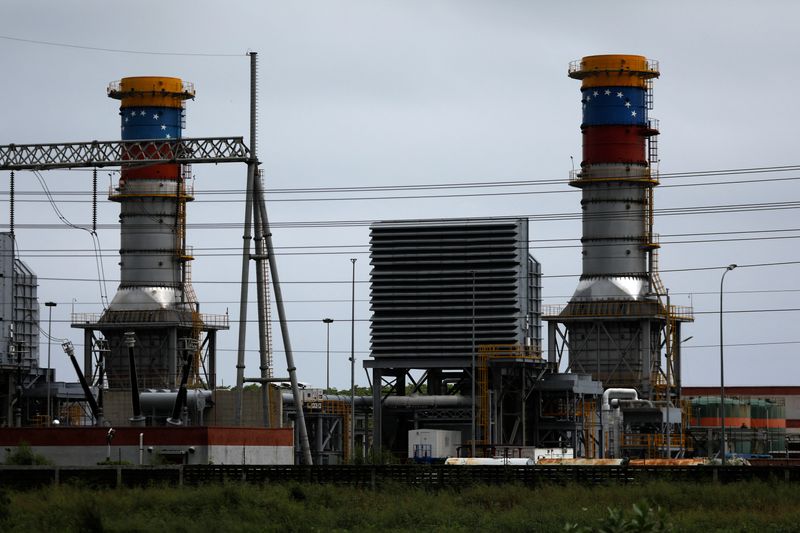 © Reuters. FILE PHOTO: El Palito refinery of the Venezuelan state oil company PDVSA is pictured, in Puerto Cabello, Venezuela February 10, 2024. REUTERS/Leonardo Fernandez Viloria/File Photo