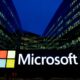 © Reuters. FILE PHOTO: A view shows a Microsoft logo at Microsoft offices in Issy-les-Moulineaux near Paris, France, March 25, 2024. REUTERS/Gonzalo Fuentes/File Photo