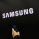 © Reuters. FILE PHOTO: A visitor uses a Samsung Electronics' flagship smartphone Galaxy S24 during its unveiling ceremony in Seoul, South Korea, January 15, 2024. REUTERS/Kim Hong-Ji/File Photo