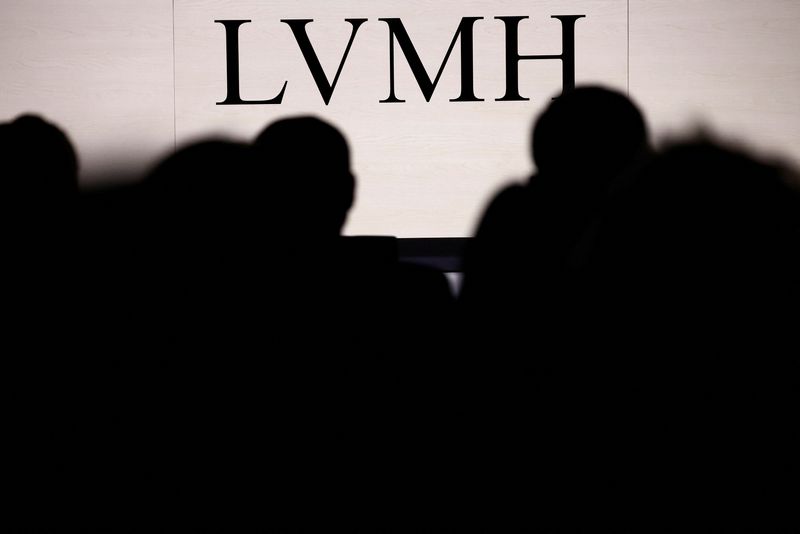 © Reuters. FILE PHOTO: The logo of LVMH is seen during the annual shareholders meeting of LVMH Moet Hennessy Louis Vuitton in Paris, France, April 18, 2024. REUTERS/Sarah Meyssonnier/File photo