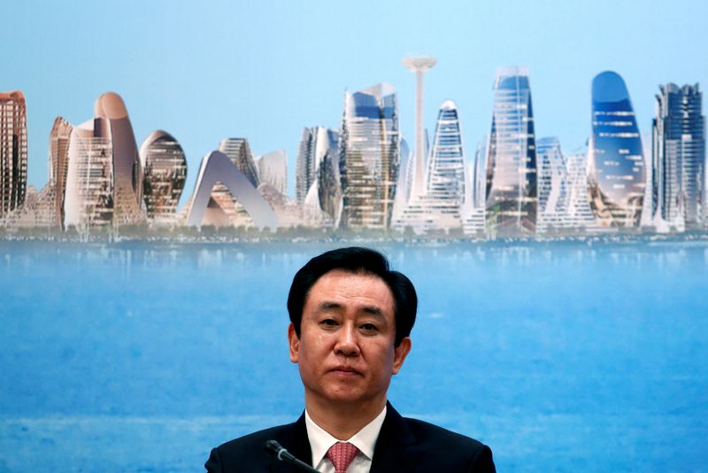 © Reuters. FILE PHOTO: China Evergrande Group Chairman Hui Ka Yan attends a news conference on the property developer's annual results in Hong Kong, China March 28, 2017. REUTERS/Bobby Yip/File Photo