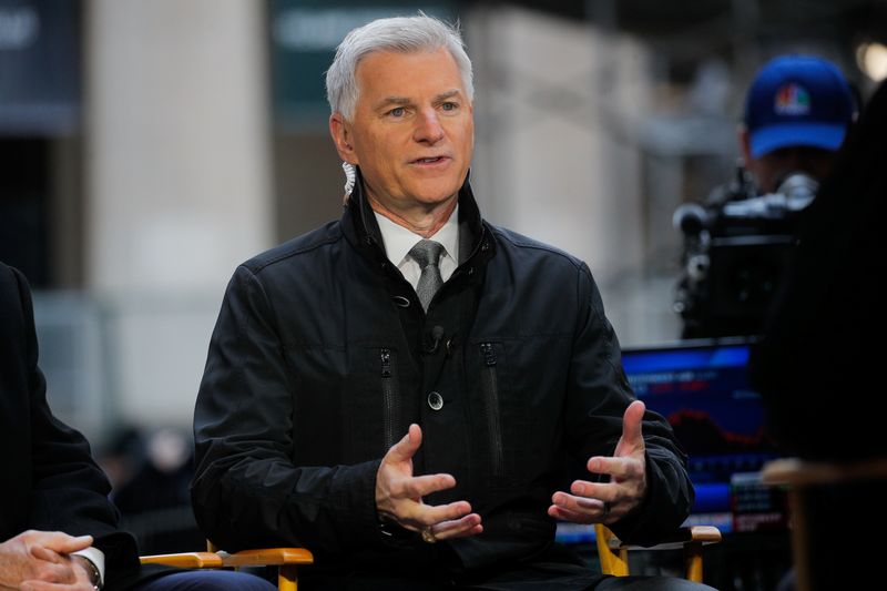 © Reuters. FILE PHOTO: Southwest Airlines' Bob Jordan speaks as he is interviewed by CNBC outside the New York Stock Exchange (NYSE) in New York City, U.S., December 9, 2021. REUTERS/Brendan McDermid/File Photo