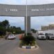 © Reuters. FILE PHOTO: Vehicles pass through the security check at the entrance of a Tata Electronics plant which makes Apple iPhone components in Hosur, Tamil Nadu, India, Sept. 28, 2024. REUTERS/Haripriya Suresh/File Photo