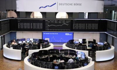 © Reuters. FILE PHOTO: The German share price index DAX graph is pictured at the stock exchange in Frankfurt, Germany, September 26, 2024.     REUTERS/Staff/File photo