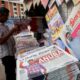 © Reuters. A person reads a newspaper following the election of Anura Kumara Dissanayake from the National People's Power (NPP) alliance as new president of Sri Lanka after his victory in the presidential election, in Colombo, Sri Lanka, September 23, 2024. REUTERS/Dinuka Liyanawatte