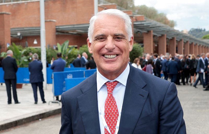 © Reuters. Unicredit CEO Andrea Orcel smiles as he leaves at the end of the annual Confindustria assembly in Rome, September 18, 2024. REUTERS/Remo Casilli/File Photo