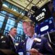 © Reuters. Traders work on the floor at the New York Stock Exchange (NYSE) in New York City, U.S., September 9, 2024.  REUTERS/Brendan McDermid